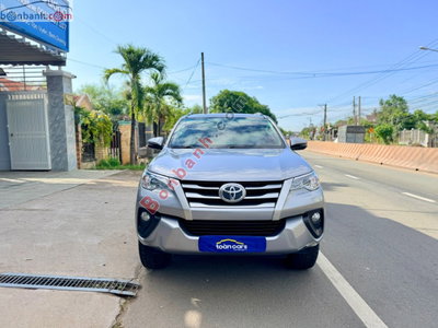 Xe Toyota Fortuner 2.4G 4x2 MT 2019