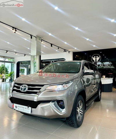 Xe Toyota Fortuner 2.4G 4x2 AT 2019