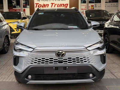 Toyota Cross Xám