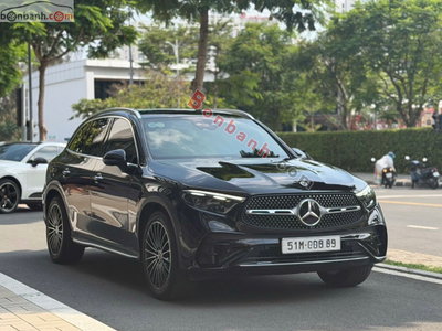 Xe Mercedes Benz GLC 300 4Matic 2023