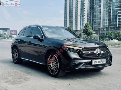 Xe Mercedes Benz GLC 300 4Matic 2023