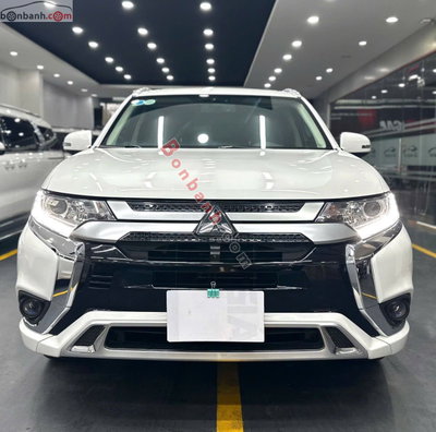 Xe Mitsubishi Outlander 2.0 CVT 2022