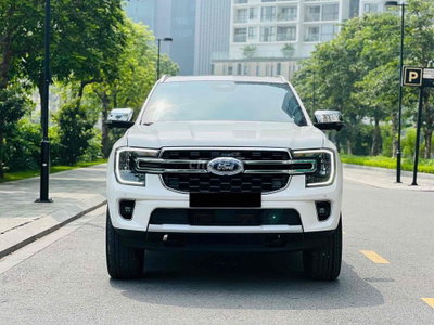 Ford Everest 2024 Titanium 1 cầu Trắng