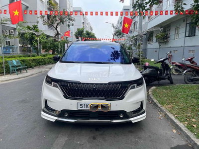 Kia Carnival 2022 Signature Trắng - đồ chơi đẹp