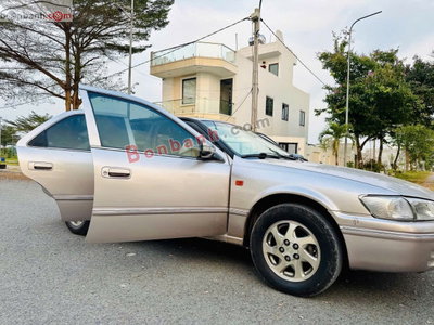 Xe Toyota Camry GLi 2.2 2001