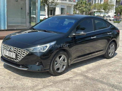 Hyundai Accent 2022 ATH Đen 7 vạn km