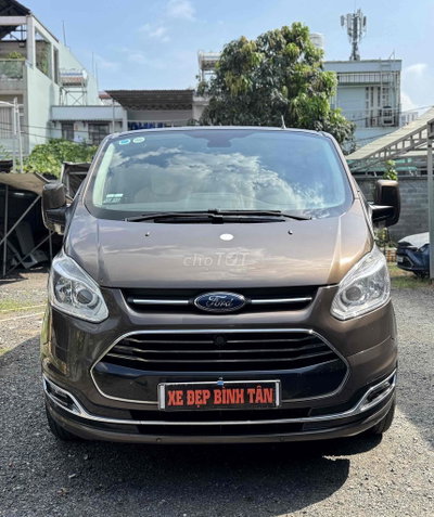 Ford Tourneo 2020 Titanium xe giám đốc đi