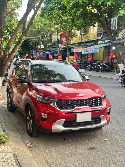 Kia Sonet 2023 Premium 1.5 AT - 18500 km