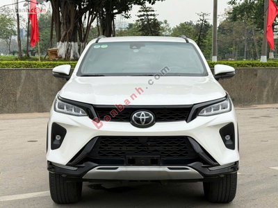 Xe Toyota Fortuner 2.8V 4x4 AT Legender 2020