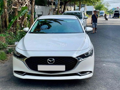 Mazda 3 Luxury 2023 Trắng 40.000 km
