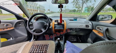 Xe Ford Laser Deluxe 1.6 MT 2001