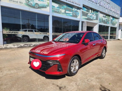 Hyundai Accent 2024 AT Tiêu chuẩn Đỏ