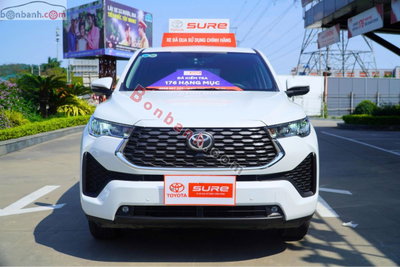Xe Toyota Innova Cross 2.0V CVT 2025