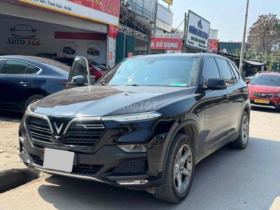 VinFast Lux SA 2.0 2019 Base Đen