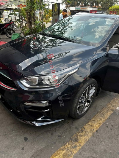Xe Kia Cerato 1.6 AT Luxury 2020