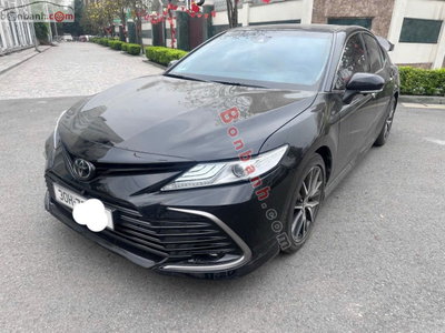 Xe Toyota Camry 2.0Q 2022