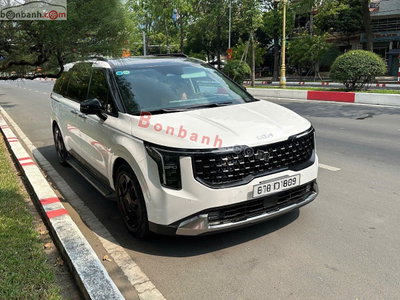 Xe Kia Carnival Signature 2.2D 2025