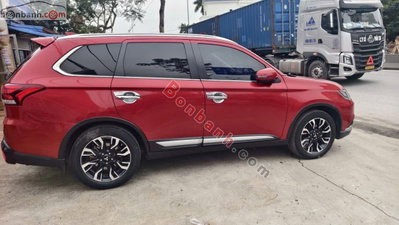 Xe Mitsubishi Outlander Premium 2.0 CVT 2021