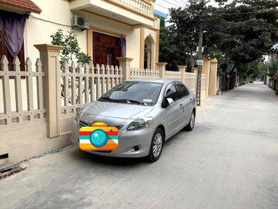 Toyota Vios 2011 G Bạc 130000 km