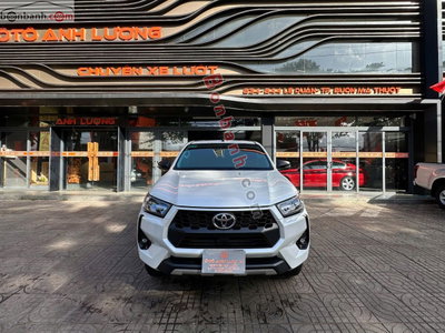 Xe Toyota Hilux 2.4L 4x2 AT 2024