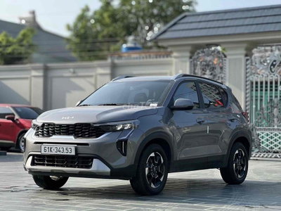 🔴 KIA Sonet 2025 Luxury 490 km Xám