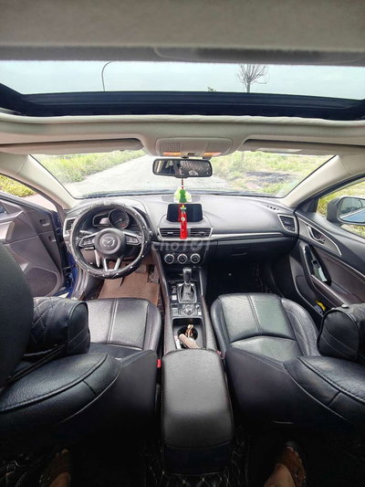 Mazda 3 2018 Hatchback Xanh