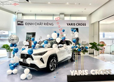 Xe Toyota Yaris Cross 2026