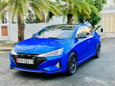 Hyundai Elantra 2019 2.0AT - 90000 km