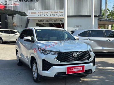 Xe Toyota Innova Cross 2.0V CVT 2025