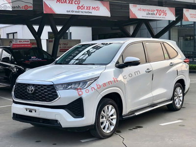 Xe Toyota Innova Cross 2.0 CVT 2024