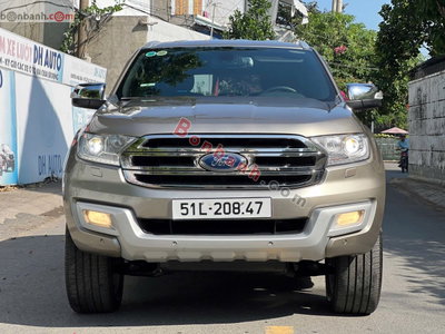 Xe Ford Everest Titanium 2.2L 4x2 AT 2017