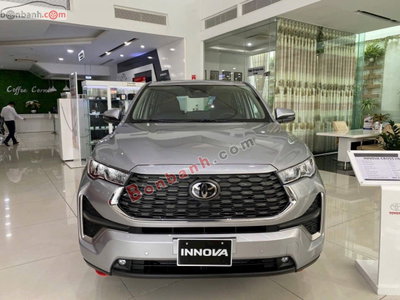 Xe Toyota Innova 2026