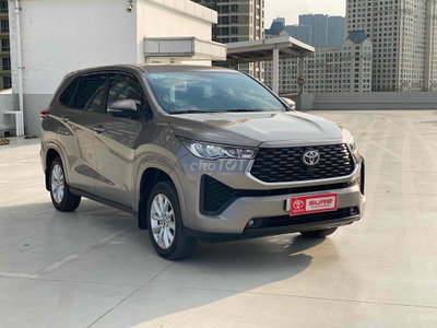 Toyota Innova Cross 2024 2.0V 11.000km