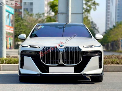 Xe BMW 7 Series 735i M Sport 2023