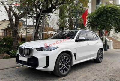 Xe BMW X5 xDrive40i M Sport 2024