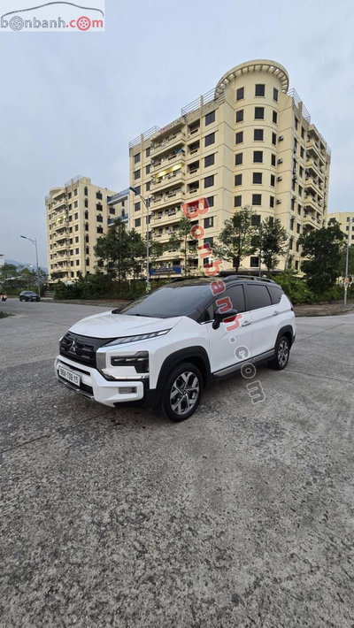 Xe Mitsubishi Xpander Cross 1.5 AT 2024