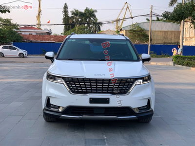 Xe Kia Carnival Signature 2.2D 2024