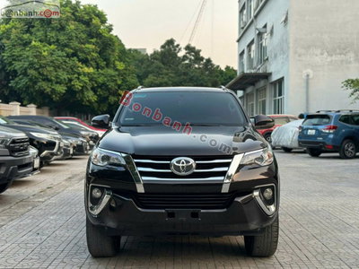 Xe Toyota Fortuner 2.4G 4x2 AT 2018