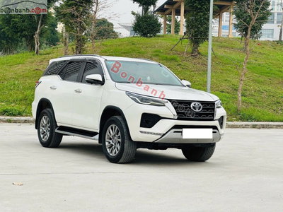Xe Toyota Fortuner 2.7V 4x4 AT 2021