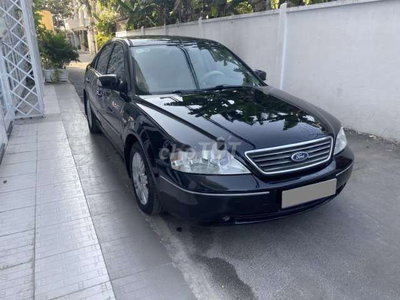 Ford Mondeo 2004 màu Đen