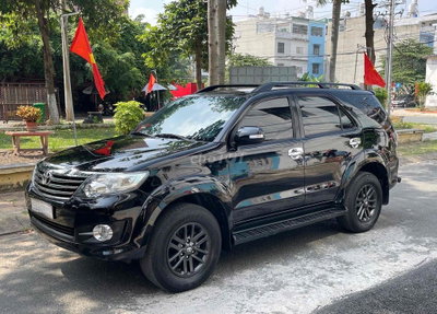 Toyota Fortuner 2015 2.7V
