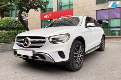 MERCEDES GLC 200 4MATIC V1 2022 - Giá Kịch Sàn