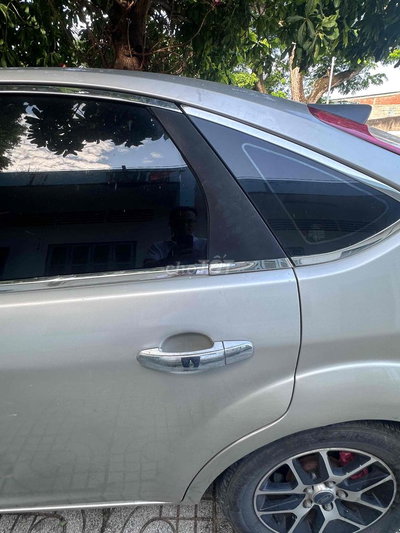 Ford Focus 2011 1.8 AT - 140000 km