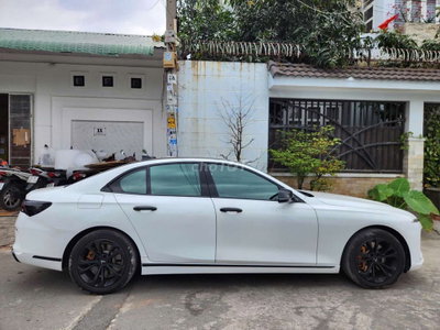 Vinfast Lux A2.0 Bản Base 2022 Odo 32555 km