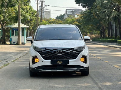 Hyundai Custin 2.0 Cao cấp 2023 màu trắng