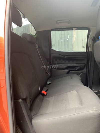 FORD RANGER SỐ TỰ ĐỘNG MODEL 2023 XE ĐI RẤT ÍT
