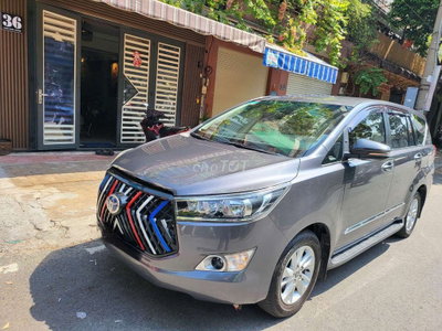 Toyota INNOVA 2.0E 8 Chổ Sx 7/2020 MT MỚI 95%