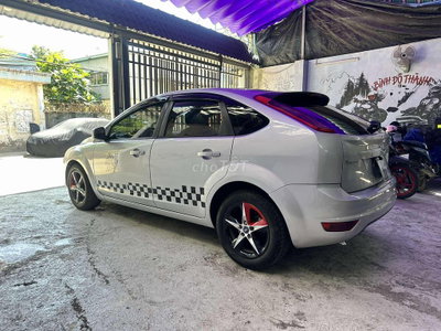 Ford Focus 2011 Bạc Tự động