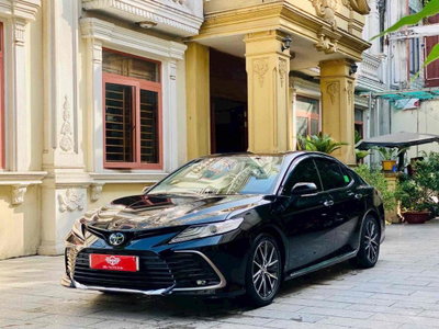 Toyota Camry 2022 2.0Q Nhập Thái 50.000km 1 Chủ