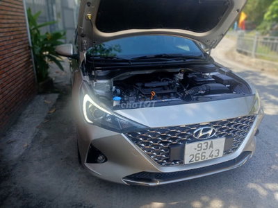 Huyndai Accent Ghi Vàng 2021
